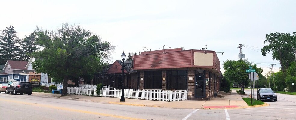 More Photos Of 17265 S Oak Park Ave, Tinley Park Office For Lease