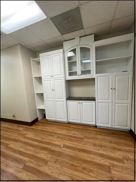 More Photos Of 1705 Orr Industrial Ct, Charlotte Industrial For Lease