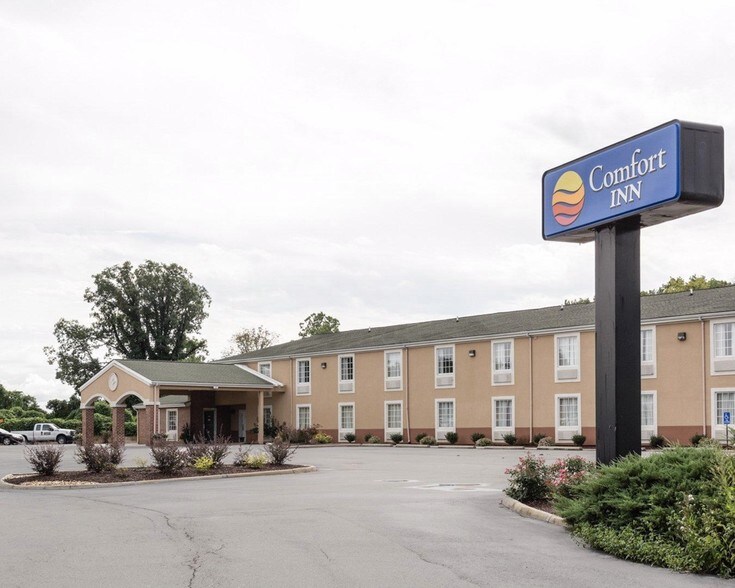 More Photos Of 2108 S Main St, Farmville Hotel For Sale