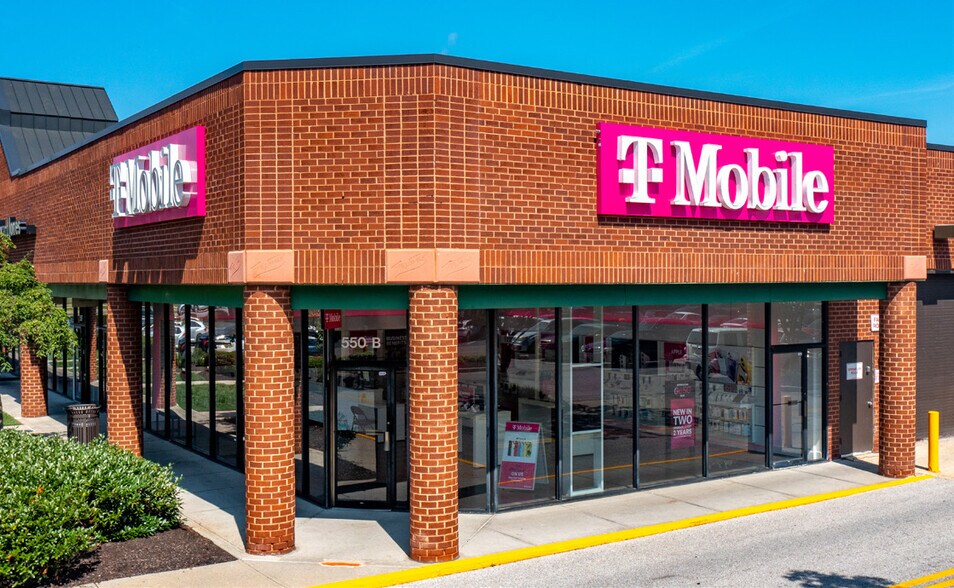 More Photos Of 550-552 Ritchie Hwy, Severna Park Freestanding For Lease