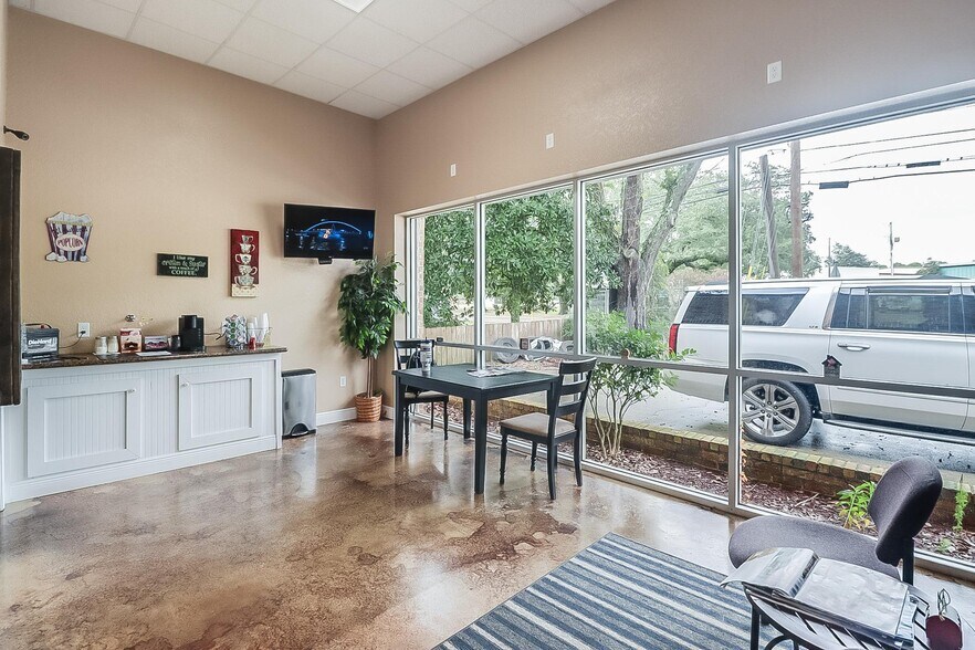 More Photos Of 4283 Popps Ferry Rd, Diberville Auto Repair For Sale