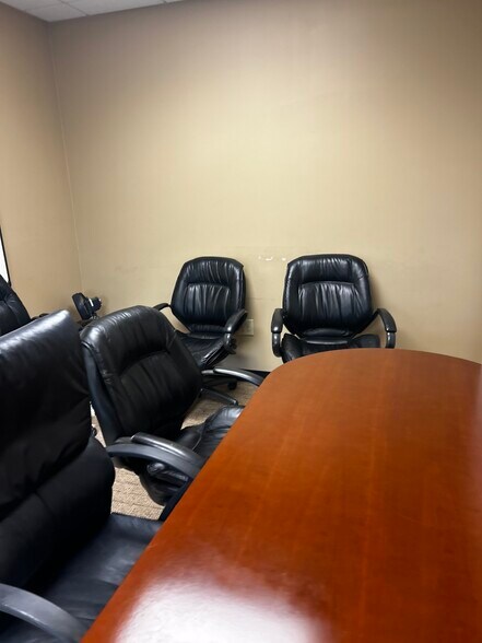More Photos Of 1345 Hembree Rd, Roswell Medical For Sale