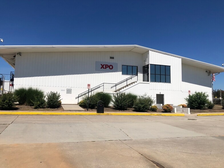 More Photos Of 3275 Moreland Ave, Conley Truck Terminal For Lease