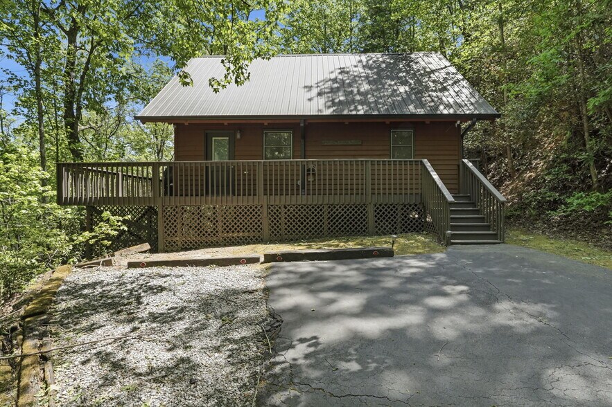 More Photos Of 5730 Highway 356, Sautee Nacoochee Specialty For Sale