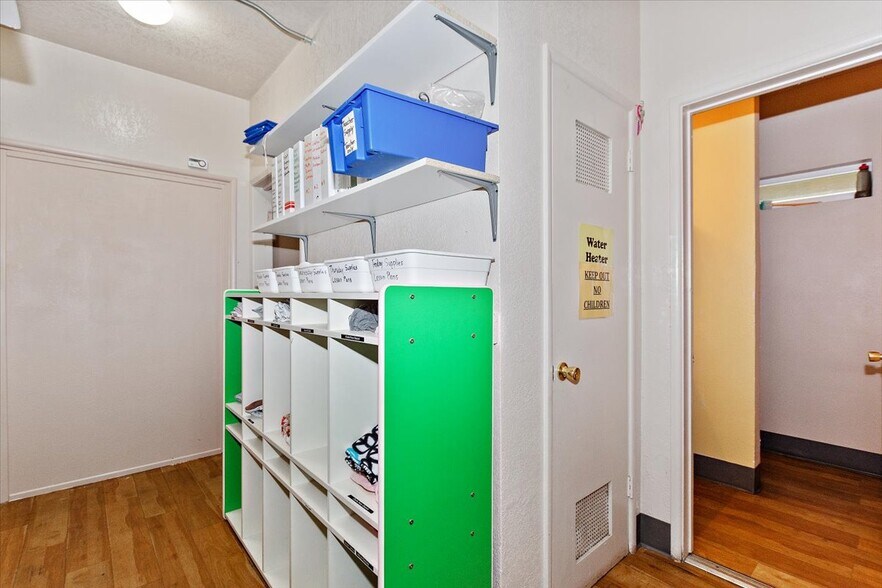 More Photos Of 1455 E Lynwood Dr, San Bernardino Schools For Sale