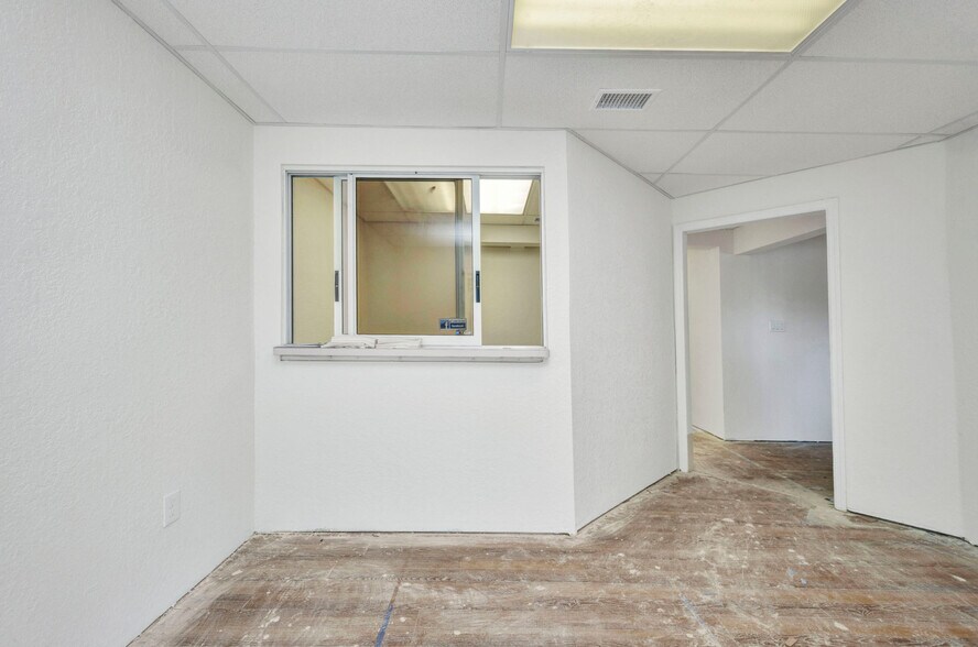 More Photos Of 3443 Tamiami Trl, Port Charlotte Medical For Lease