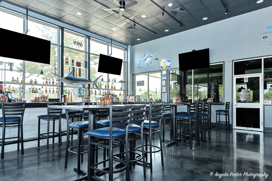 More Photos Of 1440 Grand Ave, Lindenhurst Restaurant For Sale