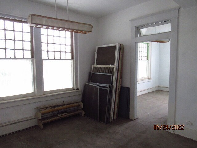 More Photos Of 301 N Washington St, Ardmore Distribution For Sale