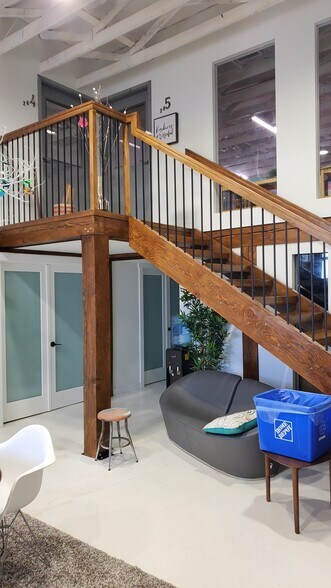 More Photos Of 10012 79 Av NW, Edmonton Office For Sale