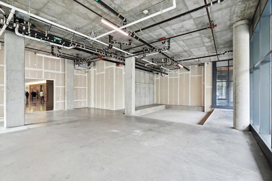 More Photos Of 40 Harrison St, Oakland Apartments For Lease