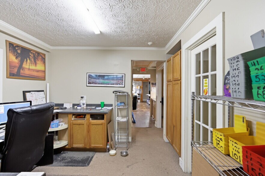 More Photos Of 3365 Thompson Bridge Rd, Gainesville Freestanding For Sale