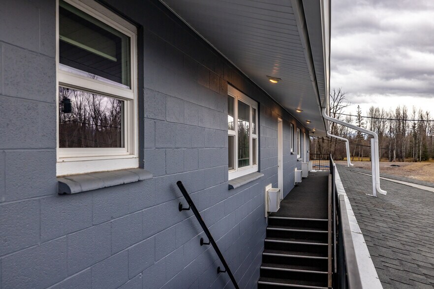 More Photos Of 1282 US Highway 2 E, Kalispell Apartments For Sale