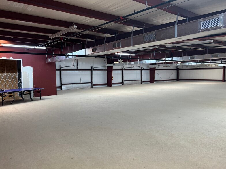 More Photos Of 4388 Sudderth Rd, Buford Warehouse For Sale