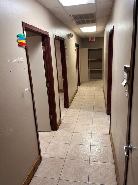 More Photos Of 1531 W Villa Maria Rd, Bryan Office For Lease