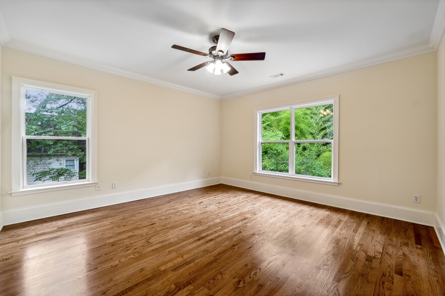 More Photos Of 1303 N Druid Hills Rd NE, Brookhaven Office Residential For Sale