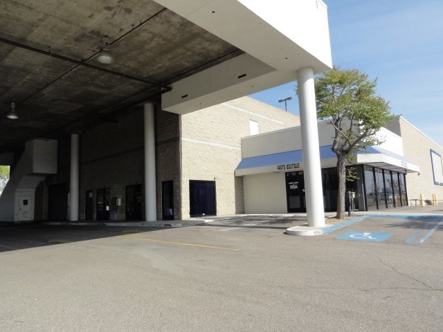 More Photos Of 11 Auto Center Dr, Irvine Auto Dealership For Sale