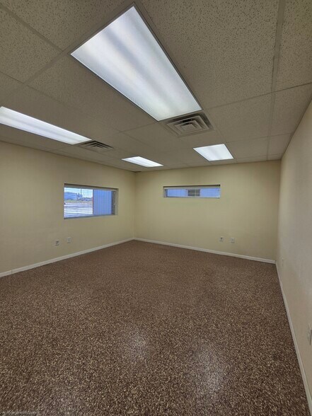 More Photos Of 3901 N Stowe Ave, Odessa Industrial For Lease