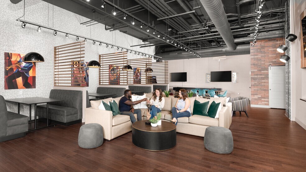 More Photos Of 5829 Madison Rd, Cincinnati Apartments For Lease