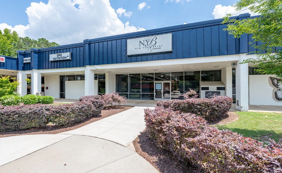 More Photos Of 505-537 Plaza Cir, Garner Unknown For Lease