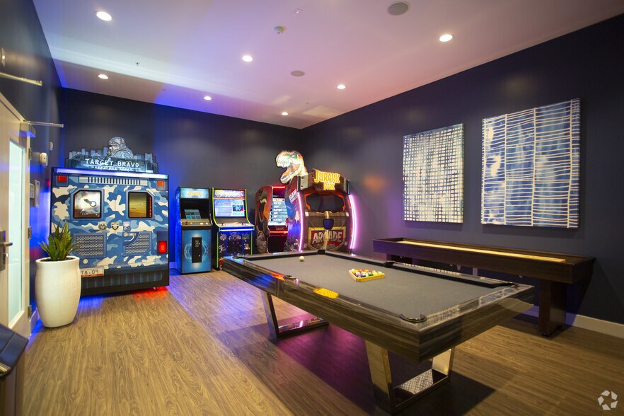 More Photos Of 201-275 W Lexington Dr, Glendale Apartments For Lease