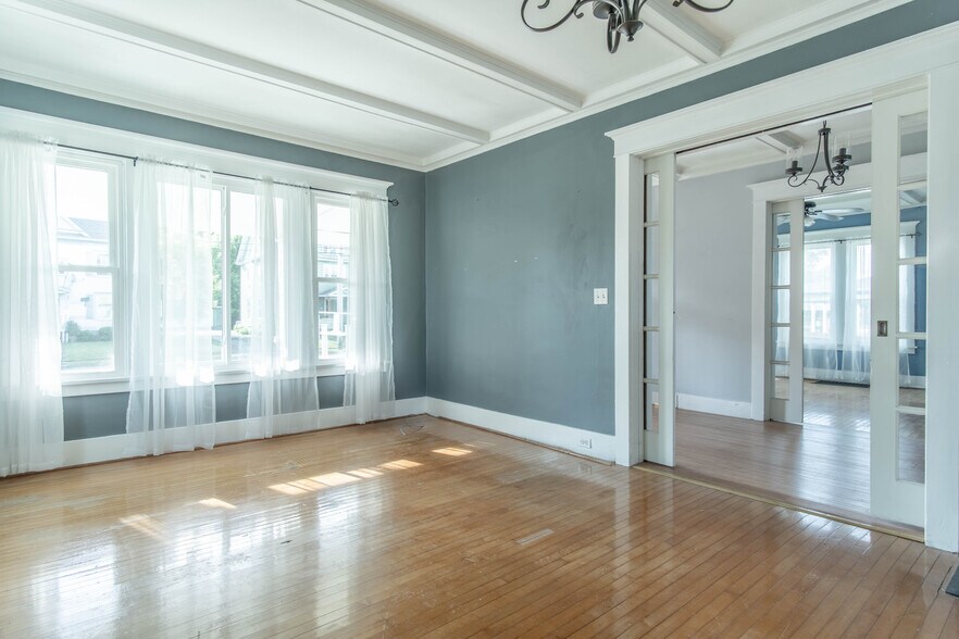 More Photos Of 1104 Washington St, Watertown Office For Sale
