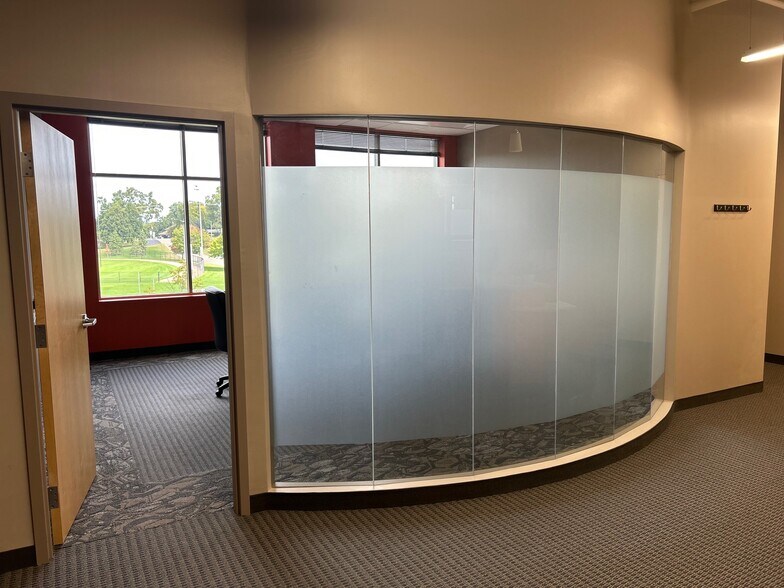 More Photos Of 4800 Olson Memorial Hwy, Golden Valley Office For Lease