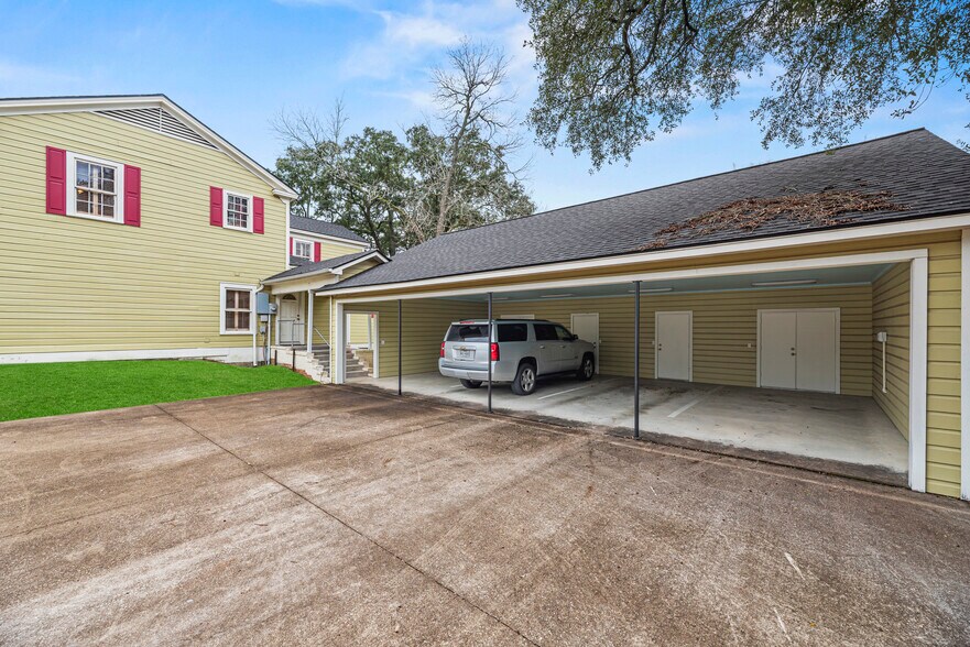 More Photos Of 1106 Avenue O, Huntsville Office Residential For Sale