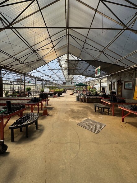 More Photos Of 1993 Wright Rd, Akron Garden Center For Sale