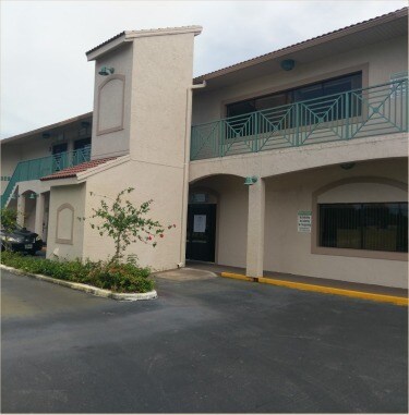 More Photos Of 1326 SE Malabar Rd, Palm Bay Medical For Sale