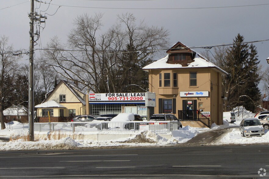 More Photos Of 4142 Sheppard Ave E, Toronto Storefront Retail Office For Lease