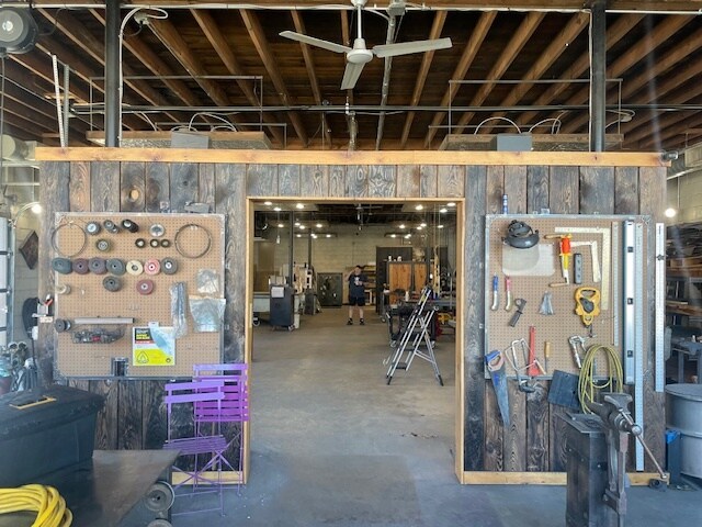 More Photos Of 1300 McCalla Ave, Knoxville Freestanding For Sale