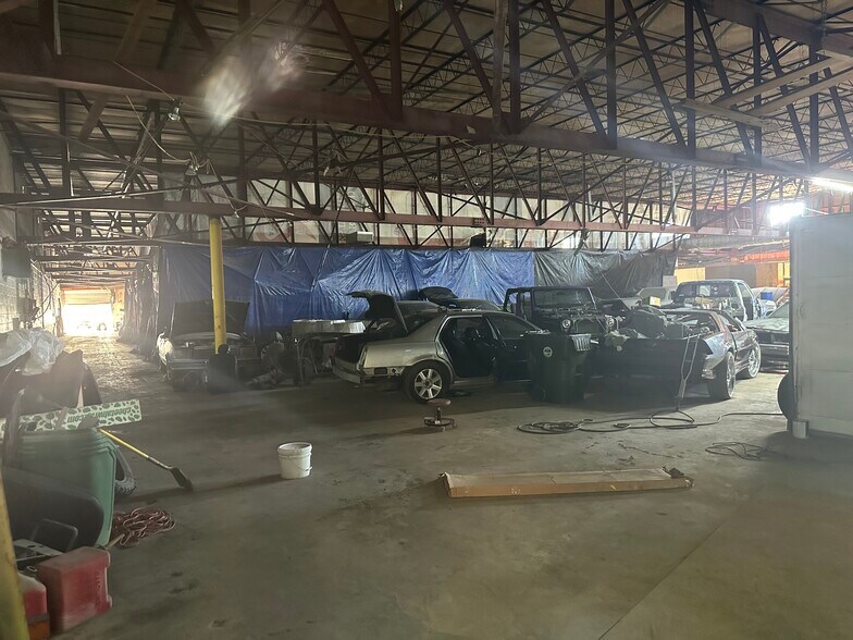 More Photos Of 2211 Windsor St, Chattanooga Service For Sale