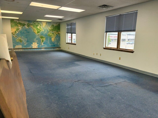 More Photos Of 1040 Payne Ave, North Tonawanda Storefront Retail Office For Lease