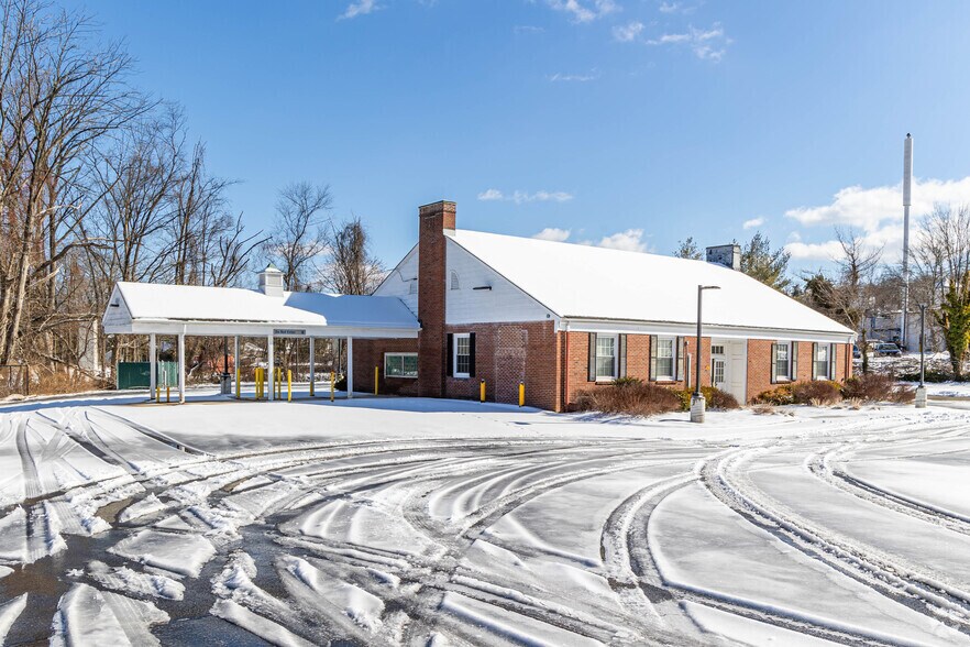 More Photos Of 100 Powerville Rd, Boonton Township Bank For Sale