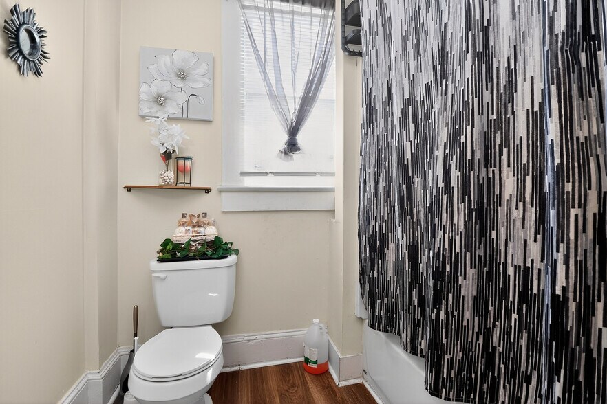 More Photos Of 309 W Morgan St, Wadesboro Apartments For Sale