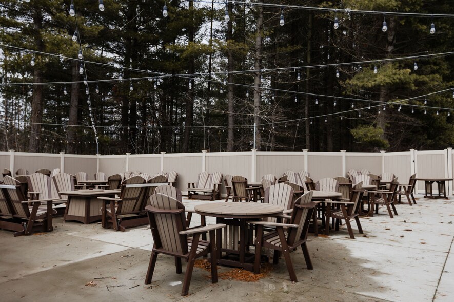 More Photos Of 510 W Huron, Au Gres Hotel For Sale
