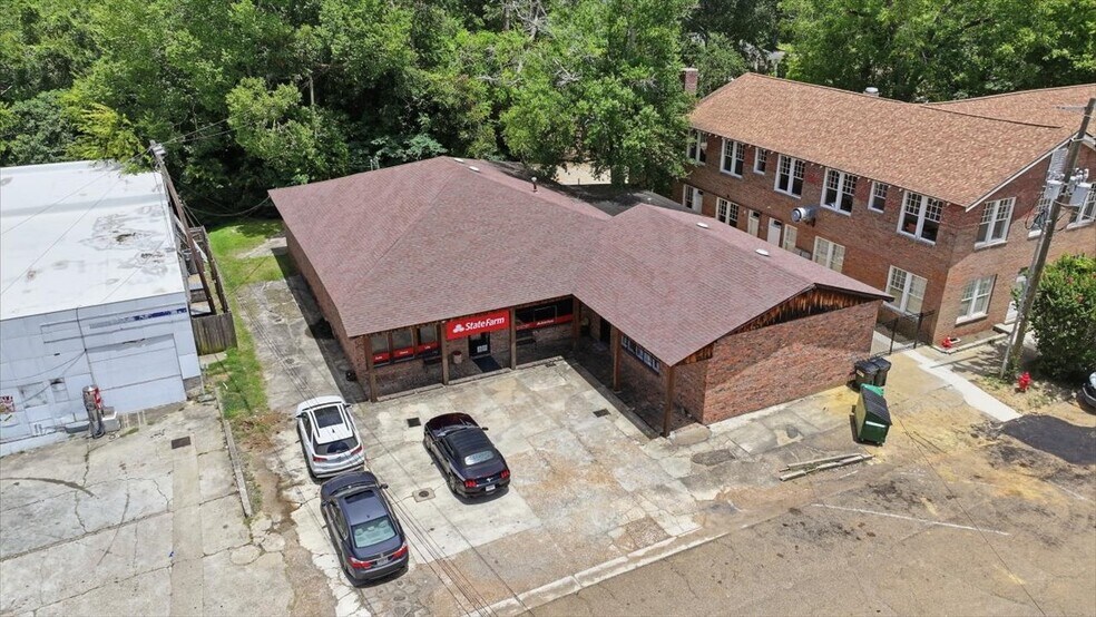 More Photos Of 148 W Green St, Hazlehurst Office For Sale