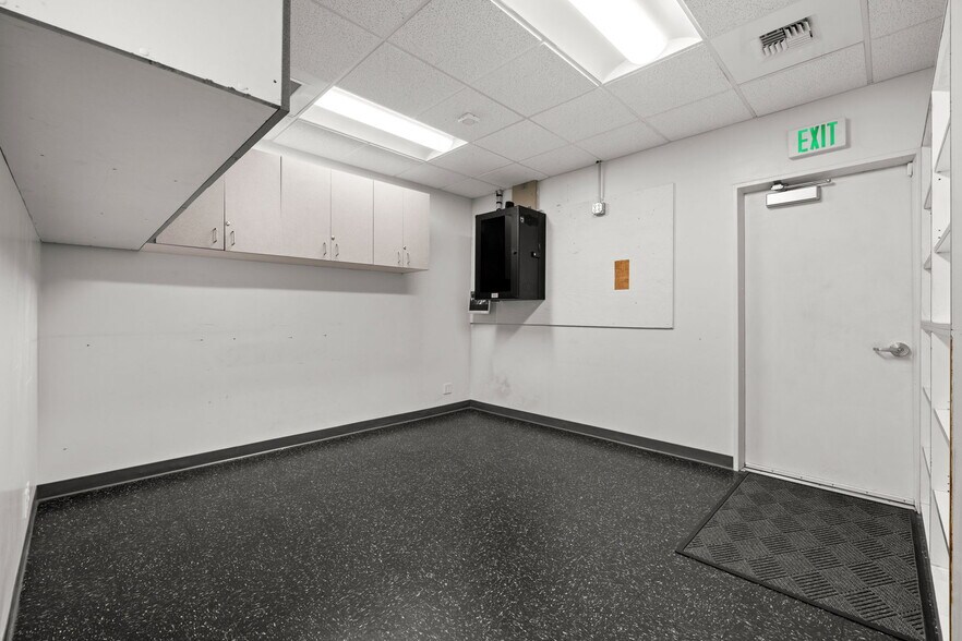 More Photos Of 2431 Capitol Ave, Sacramento Loft Creative Space For Lease