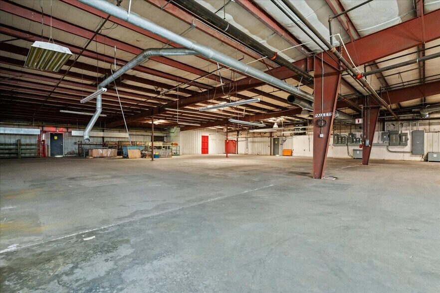More Photos Of 119 E 6th Ave, Pamplico Industrial For Sale