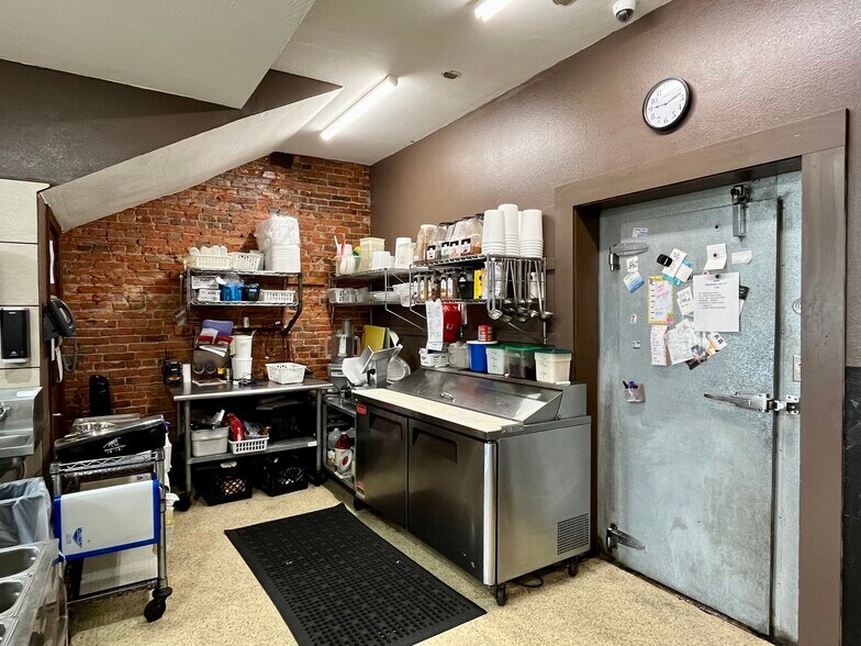 More Photos Of 210 1st St N, Wisconsin Rapids Storefront Retail Residential For Sale