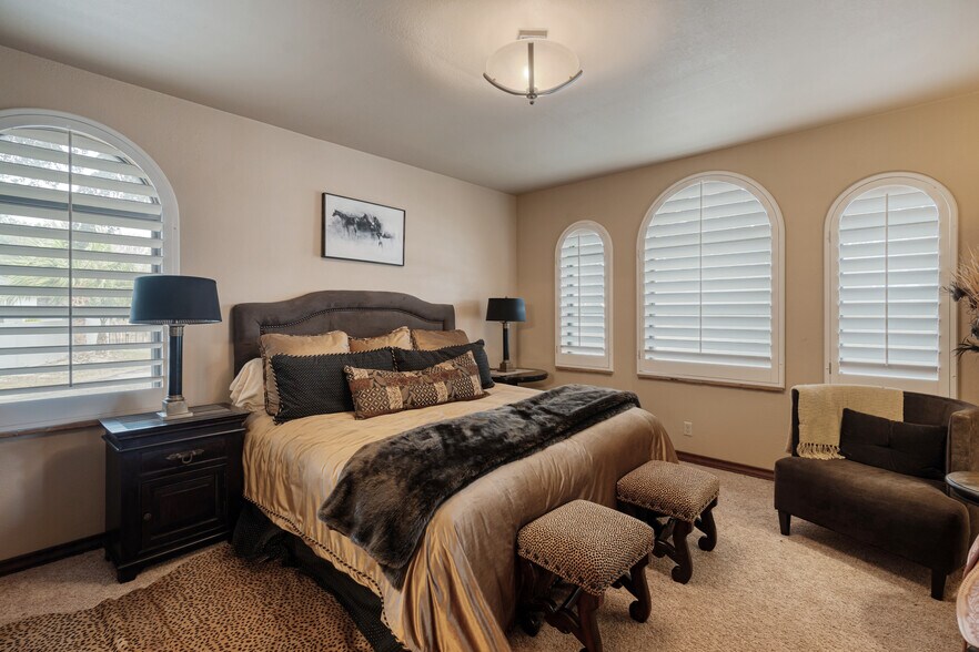 More Photos Of 505 Gilchrist Ln, Del Rio Specialty For Sale