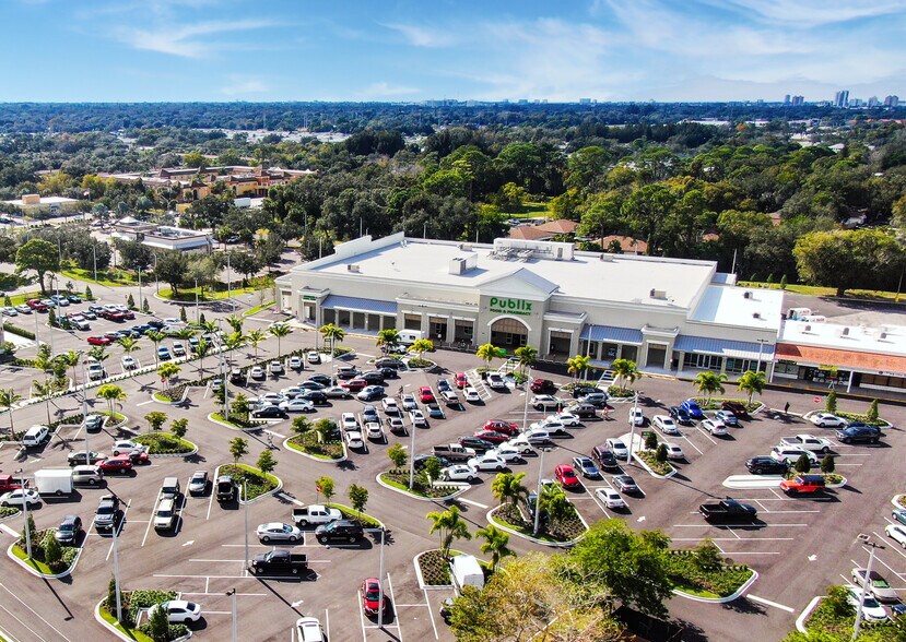 More Photos Of 501 N Beneva Rd, Sarasota Supermarket For Lease