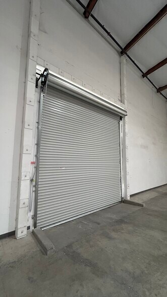 More Photos Of 34 Thomas, Irvine Research And Development For Lease