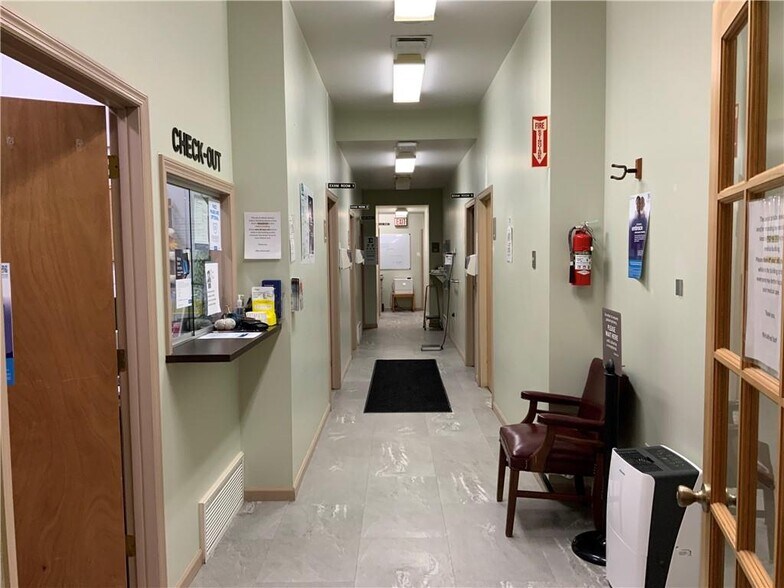 More Photos Of 28 Church St, Alfred Medical For Sale