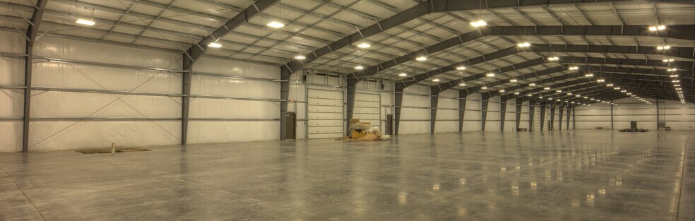 More Photos Of 6717 NE 15th St, Des Moines Warehouse For Lease
