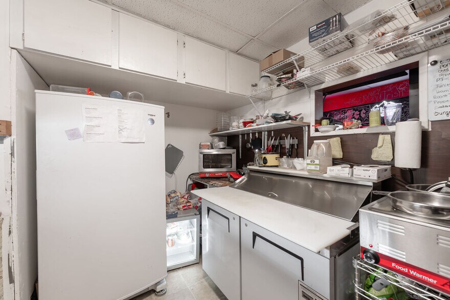 More Photos Of 125 Opresik Ln, Myrtle Creek Bar For Sale