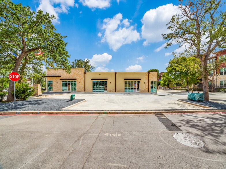 More Photos Of 7927 Calle Rialto, San Antonio Storefront Retail Office For Lease