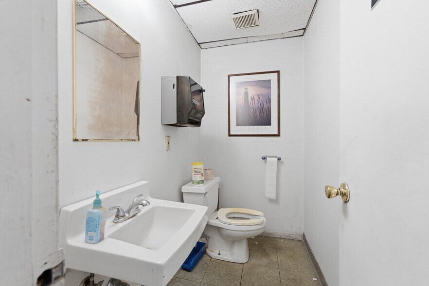 More Photos Of 901 Southampton Rd, Westfield Industrial For Sale