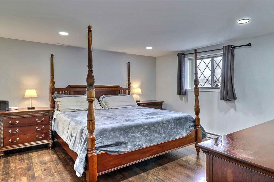 More Photos Of 3360 PA-940, Mount Pocono Specialty For Sale