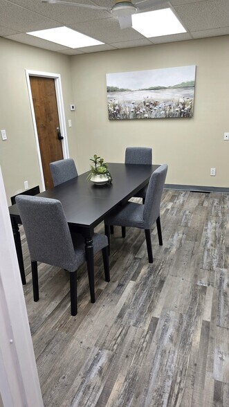 More Photos Of 366 S Main St, Cheshire Office For Lease